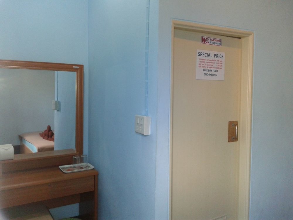 Baan Mook Anda Hostel Ко-Ланта Экстерьер фото