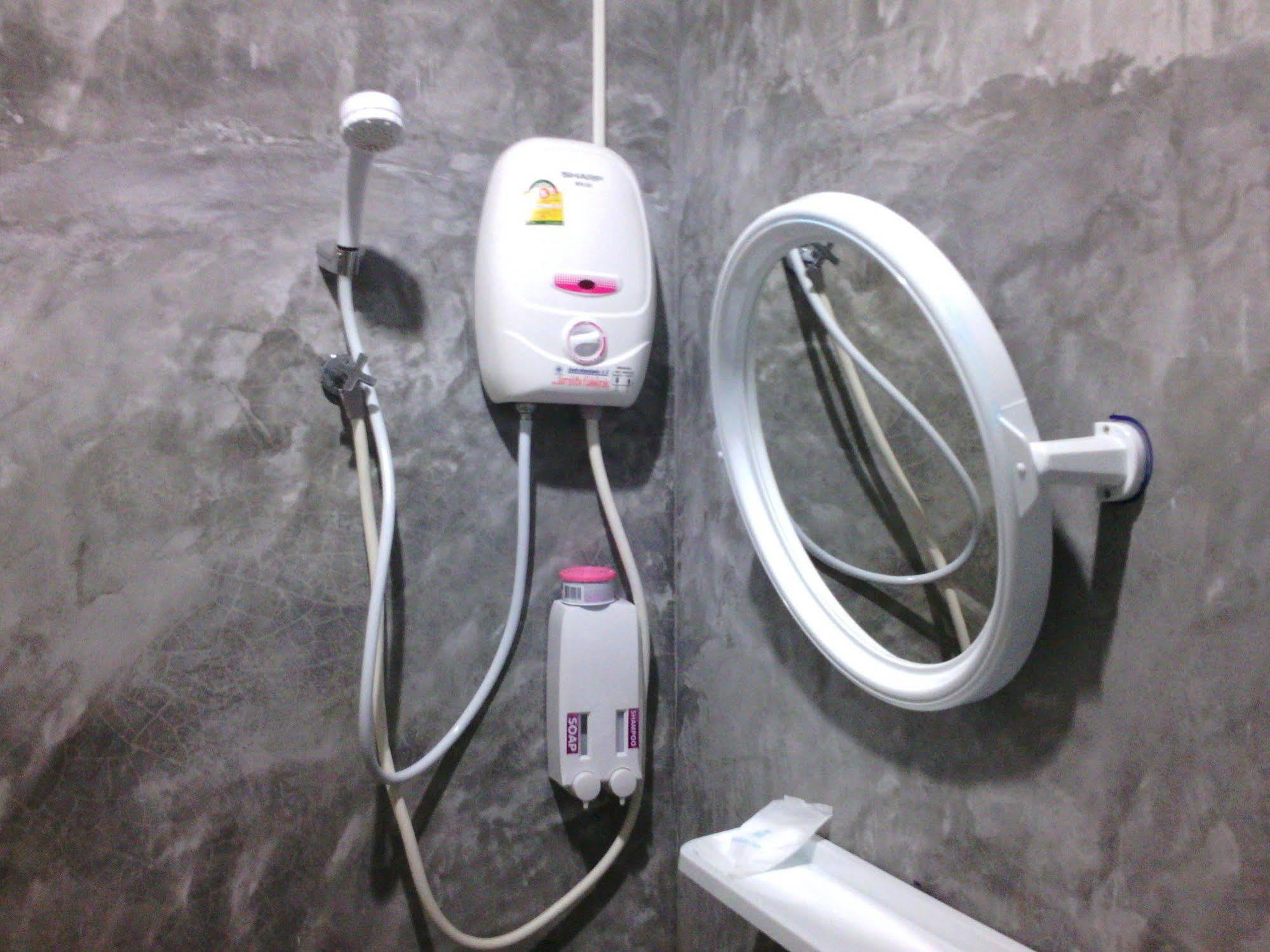 Baan Mook Anda Hostel Ко-Ланта Экстерьер фото
