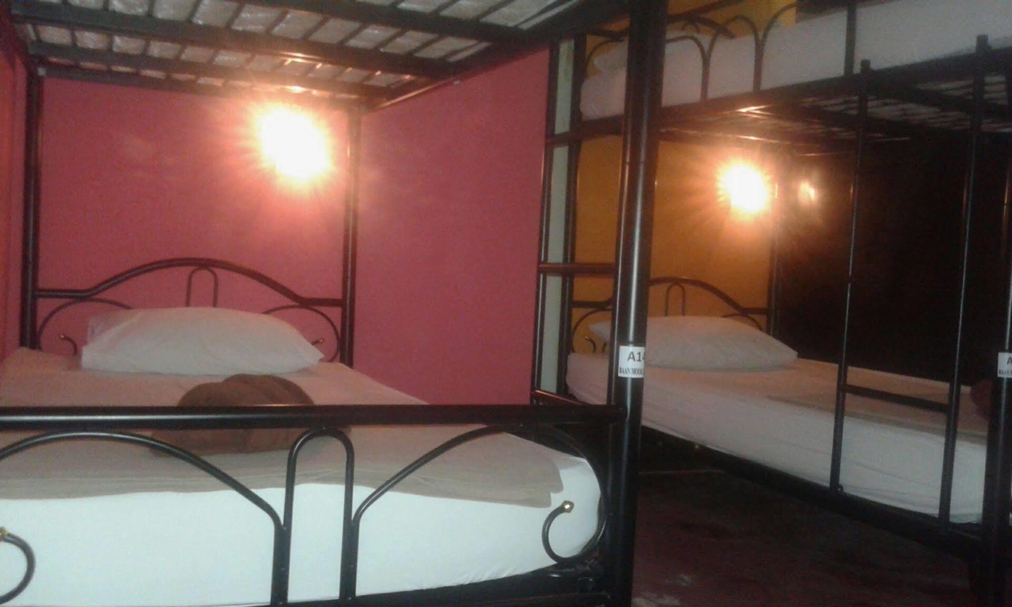 Baan Mook Anda Hostel Ко-Ланта Экстерьер фото
