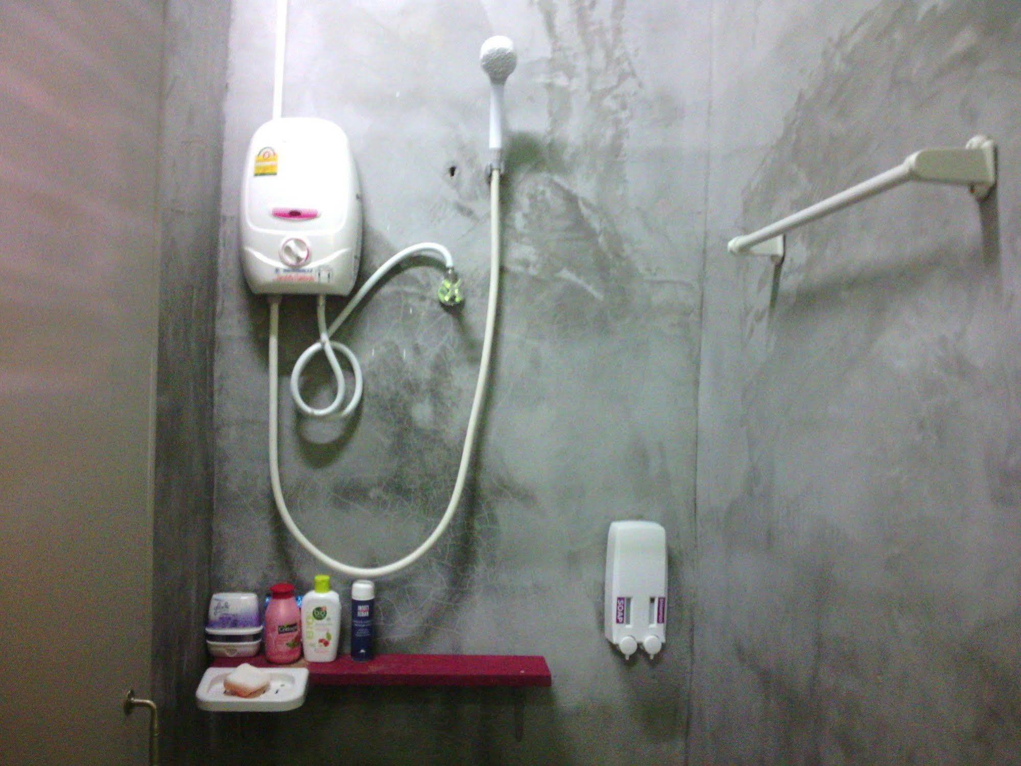 Baan Mook Anda Hostel Ко-Ланта Экстерьер фото